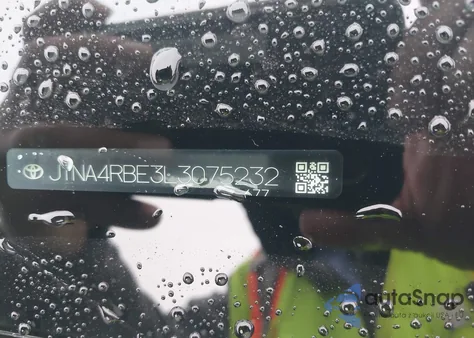 2020 Toyota Corolla Xse z USA, uszkodzony, nr VIN JTNA4RBE3L3075232